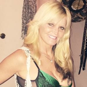 Meet your Posher, Suzanne